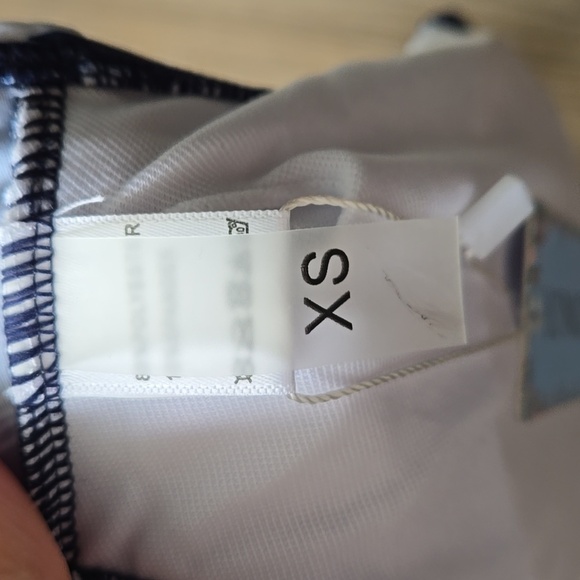 Yonique Swim Top - Picture 7 of 8